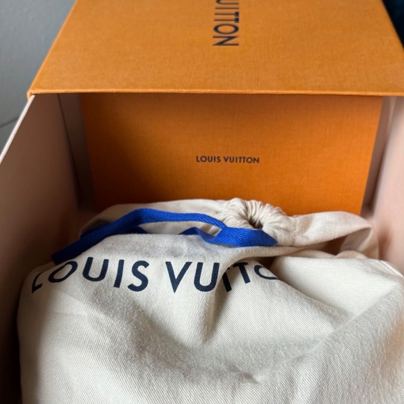 LOUIS VUITTON (2018) CHERIE PUMP - SIZE 38 - Picture 3 of 16